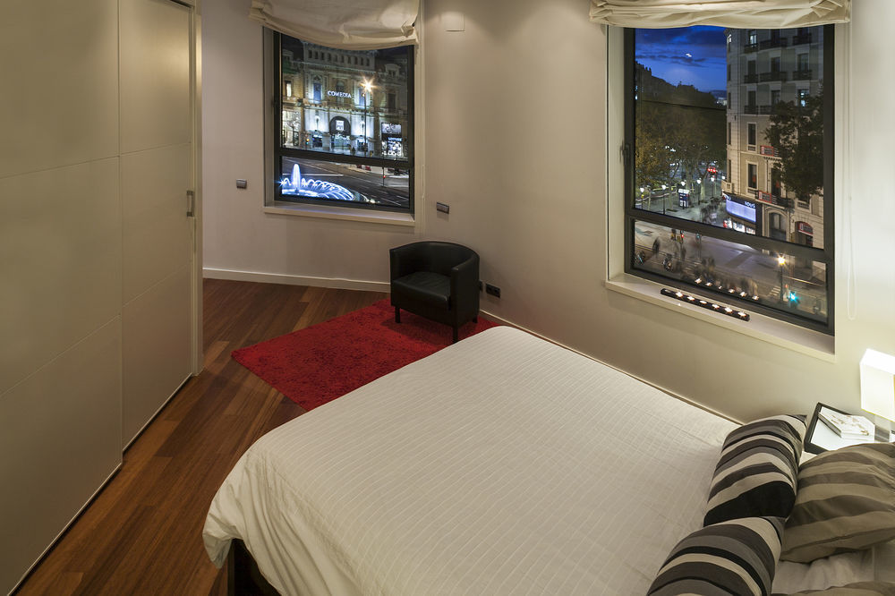 Canela Homes Barcelona Universitat Екстериор снимка
